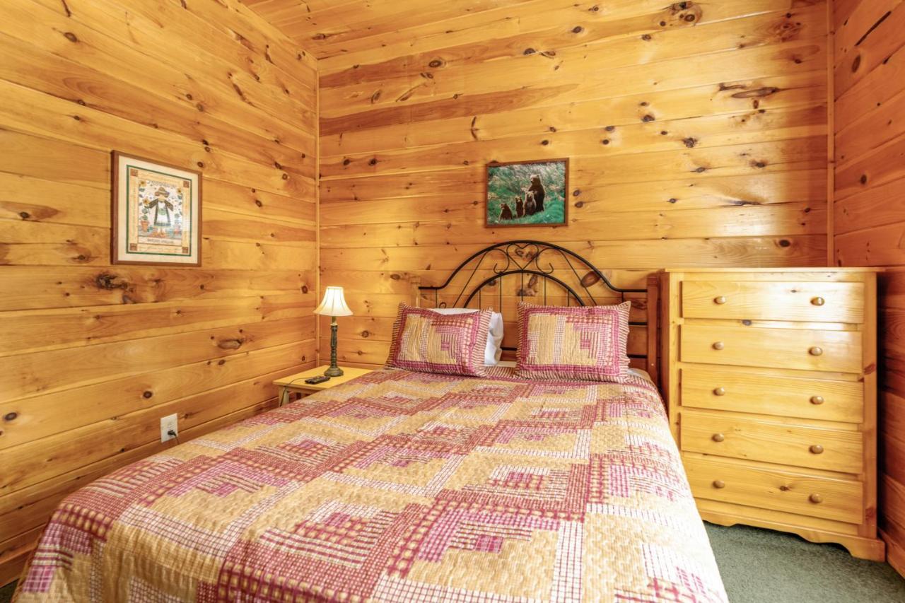 Papaw'S Bear Den Villa Pigeon Forge Exteriör bild