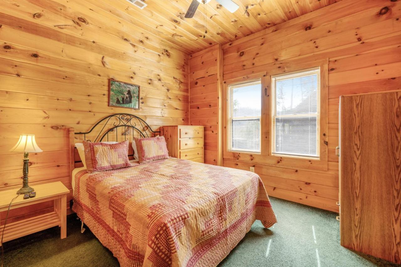 Papaw'S Bear Den Villa Pigeon Forge Exteriör bild